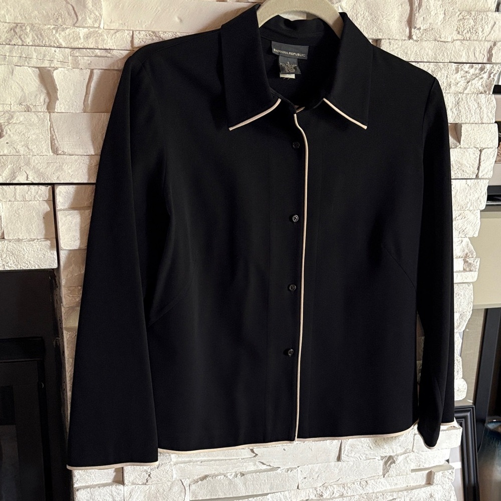 Banana Republic Black buttoned Blouse with Cream Trim
